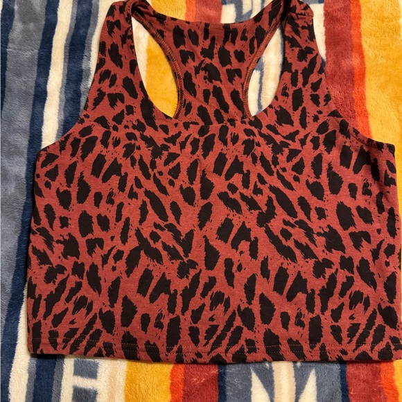 NWT Lot of Two Pact On the Go Crop Tank - Medium - Picture 4 of 6